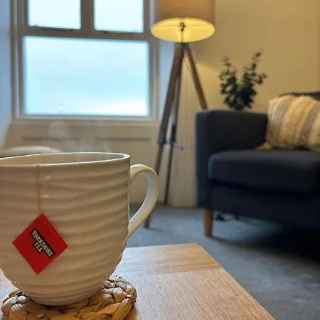 Dracula Seafront, Dog-friendly With On-street Parking Whitby