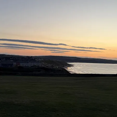 Lägenhet Dracula Seafront, Dog-friendly With On-street Parking