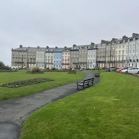 Appartement Dracula Seafront, Dog-friendly With On-street Parking *