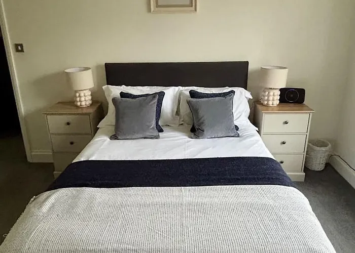 Dracula Seafront, Dog-friendly With On-street Parking