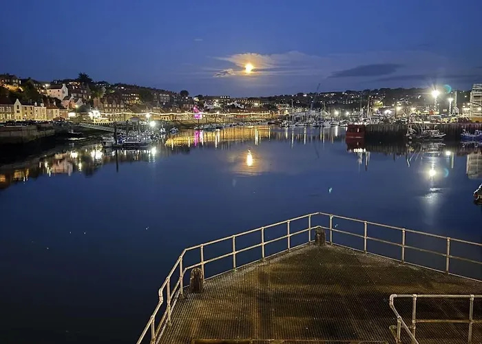 Lägenhet Dracula Seafront, Dog-friendly With On-street Parking Whitby